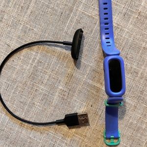 Fitbit Ace 3 - barely used, works perfect!
